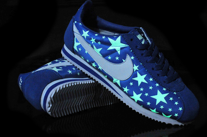 2014 Nike Cortez nouvelles chaussures etoiles lumineuses femmes blanches bleues (4)